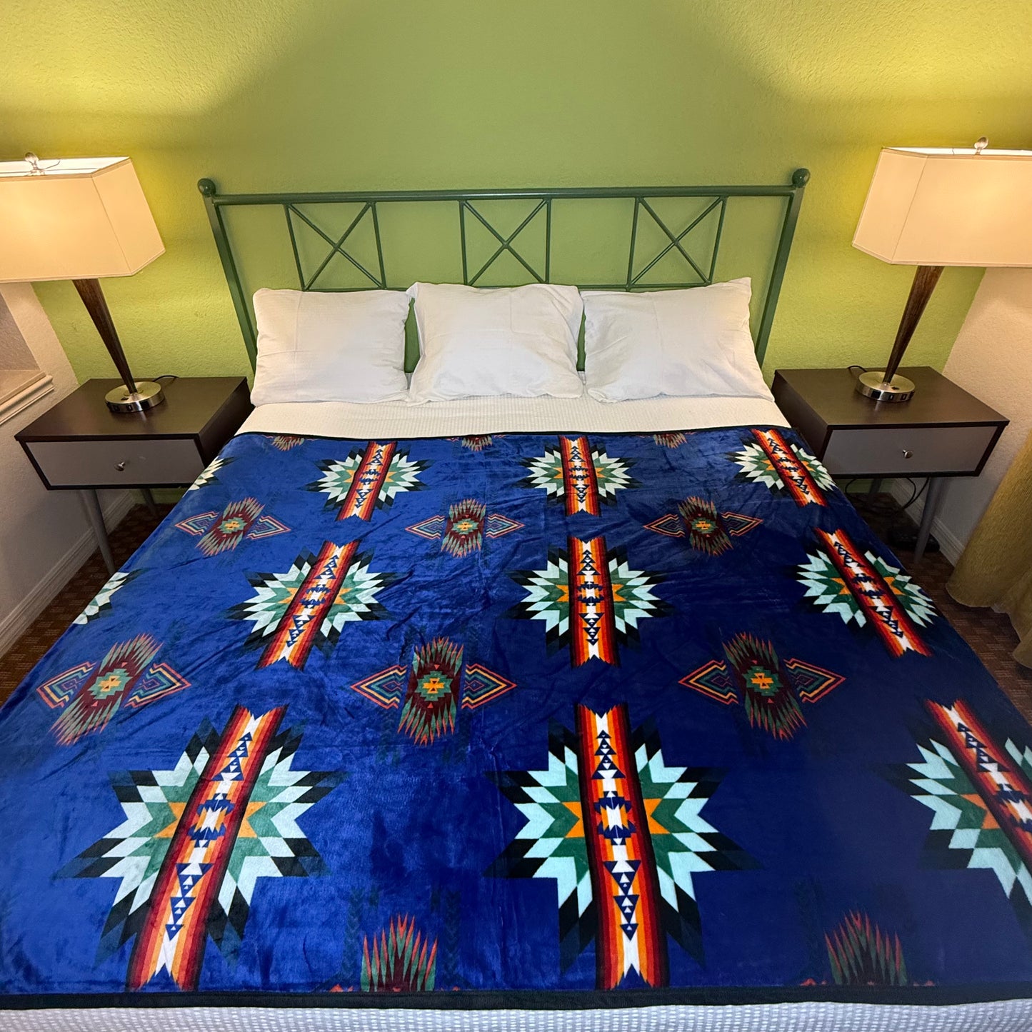 Reversible Royal Blue Star Blanket - TWIN/FULL