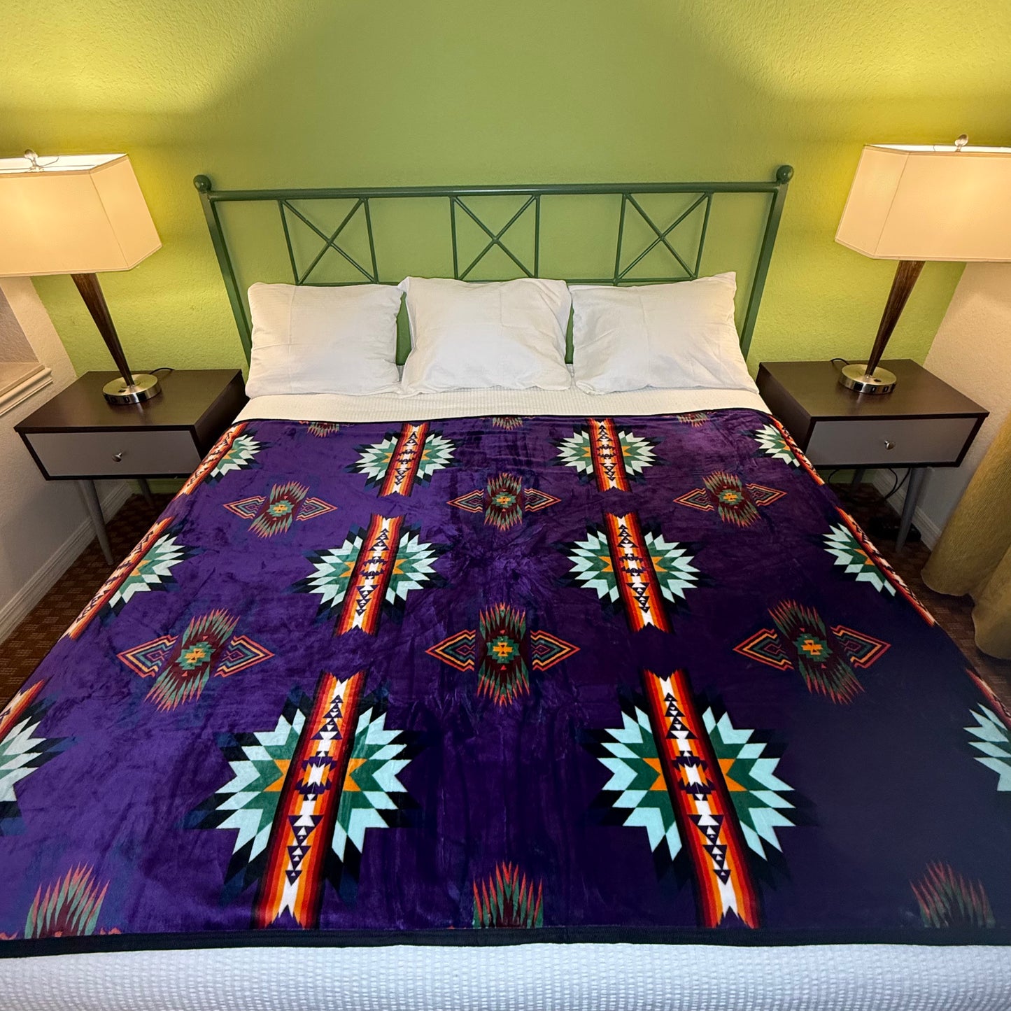 Reversible Purple Star Blanket - TWIN/FULL